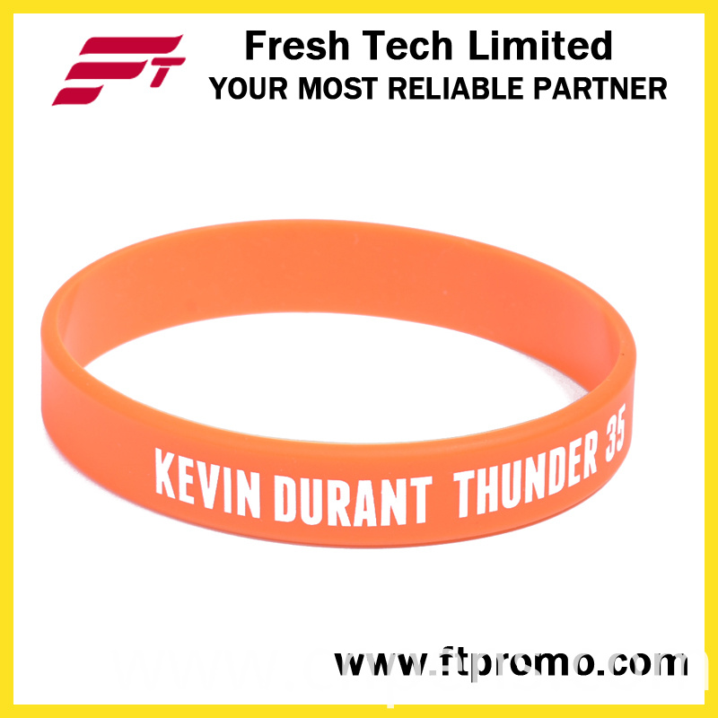 Customized Promotion Gifts Sports Silicone Bracelet